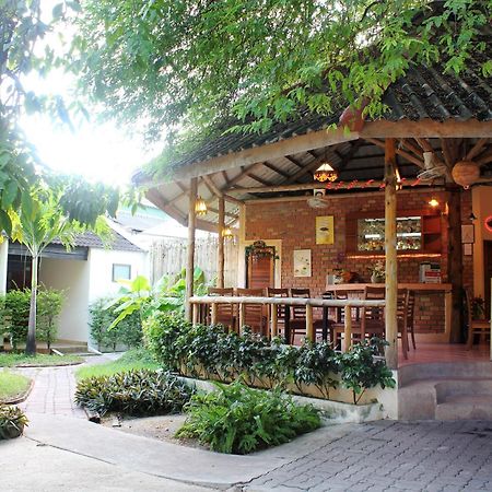 Baan Pron Phateep Patong Exterior photo